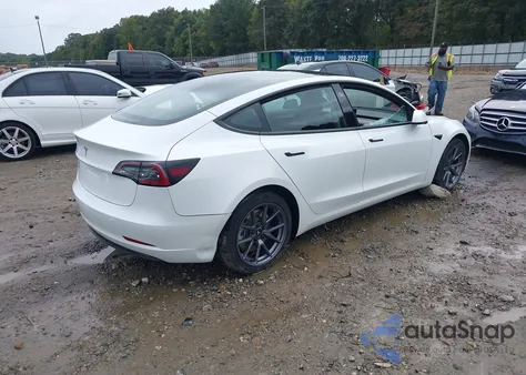 2023 Tesla Model 3 Rear-Wheel Drive z USA, uszkodzony, nr VIN 5YJ3E1EA3PF593547
